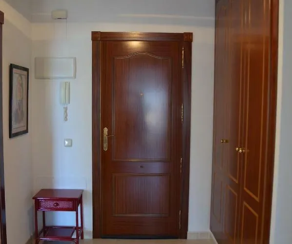 Ermita Casco Antiguo Apartment